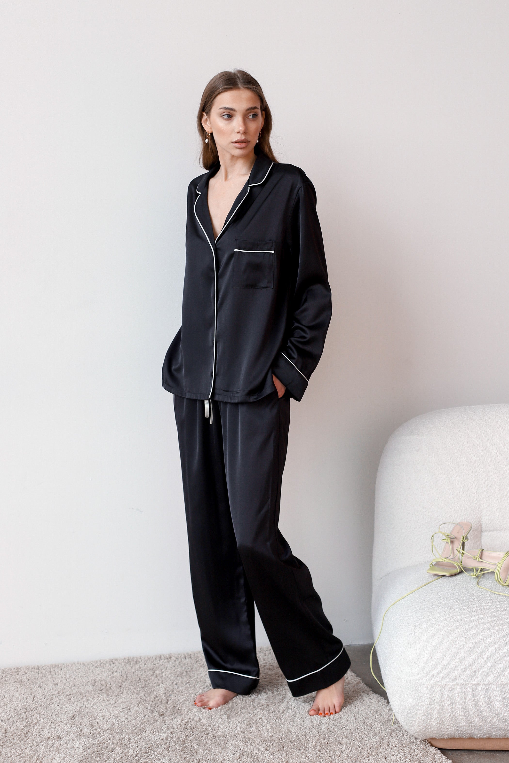 Black satin pajamas HEYMIMISISTERS