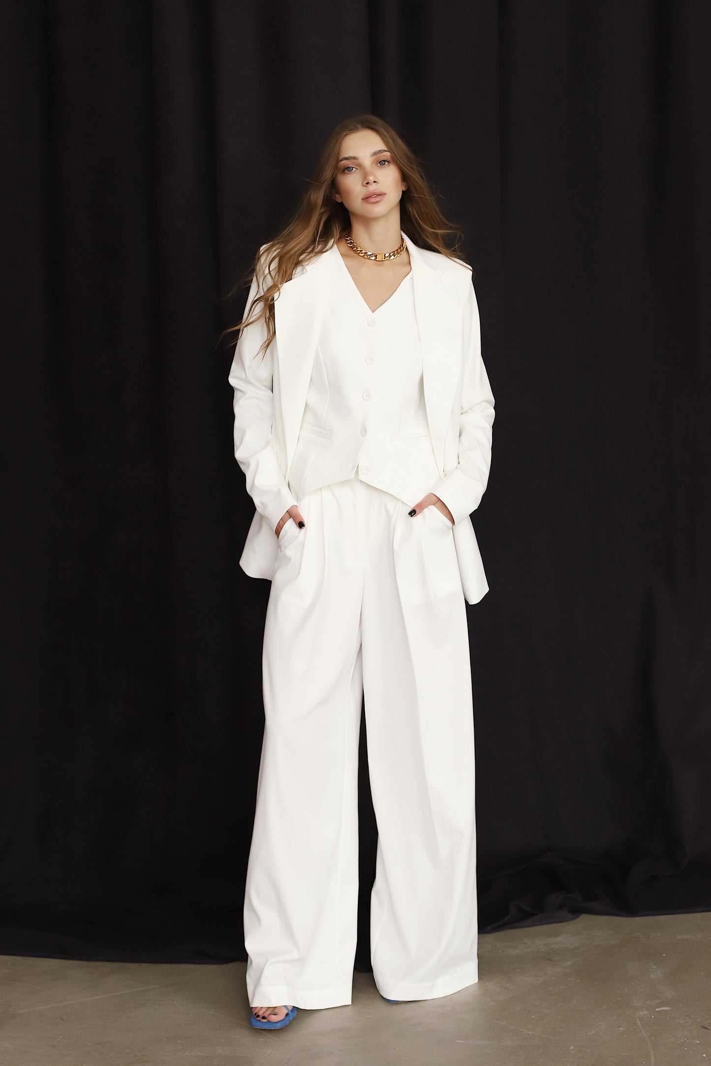 white pants suit for woman  
